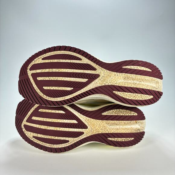 Saucony Triumph 21 Beige Yellow Running Shoes S10881-30 Women's Sz 11.5 Men's 10 - Picture 8 of 11